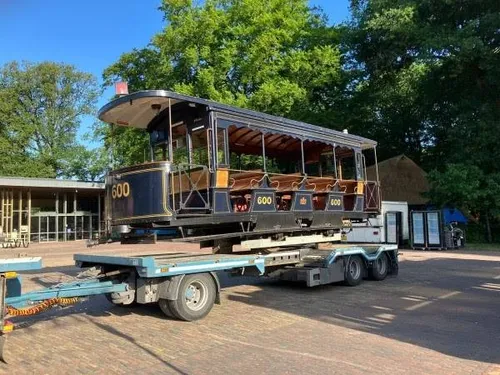 paardentramde paardentram uit 1893 in het openluchtmuseum foto openluchtmuseum85