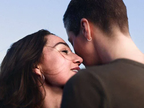 Julian_st_1_jpg_sd-low_Grade-Solomon