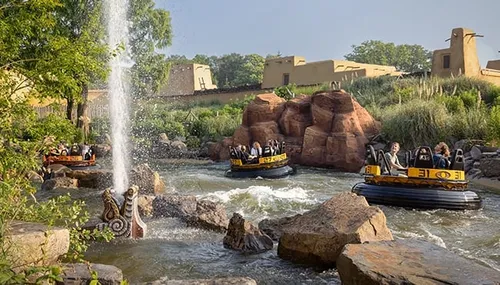 650x370 pirana waterspuwende slang