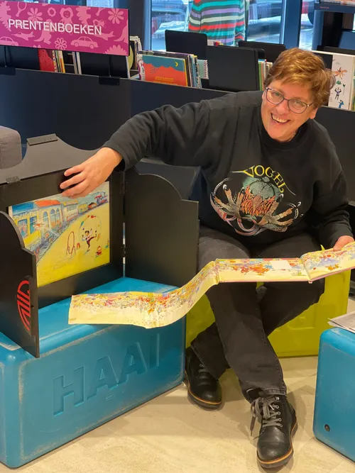 marianne leest voor in bibliotheek kaatsheuvel