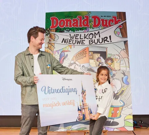 Eva en Ferdi tijdens de onthulling