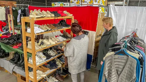 03. Kledingbeurs Caritas Uden (19 oktober 2025)