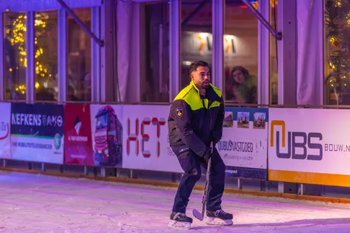 22-12-2025 Ijshockey Politie Brandweer Uden on Ice-4
