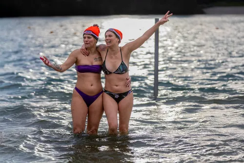 01-01-2026 Nieuwjaarsduik Hemelrijk Volkel-16