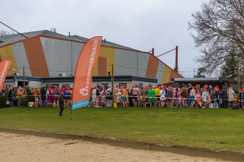 01-01-2026 Nieuwjaarsduik Hemelrijk Volkel-3