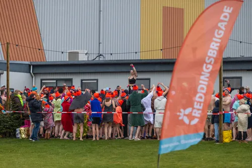 01-01-2026 Nieuwjaarsduik Hemelrijk Volkel-5