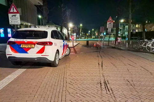 19-03-2026 Politie rijdt op paaltje in Uden 04