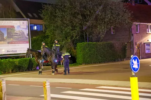 02-04-2026 Bereden politie in centrum Uden ivm verbod op samenscholing 02