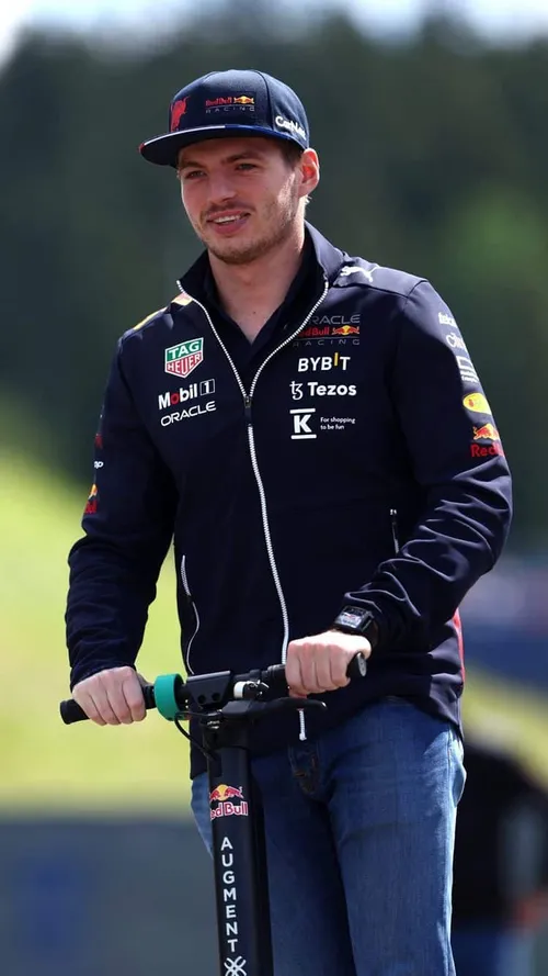 maxverstappen1 292281336 449903143298586 5490615409528801435 n