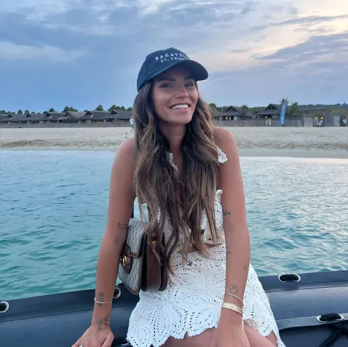 monicageuze 1693204277 3179150362446766210 16713522