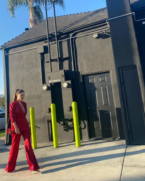 yolanthe cabau jasje rood valentijnsdag2