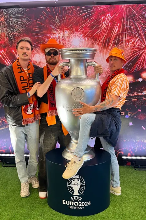 bram krikke met ek beker