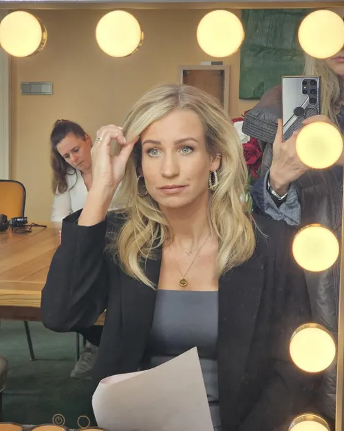 dionne stax makeu up