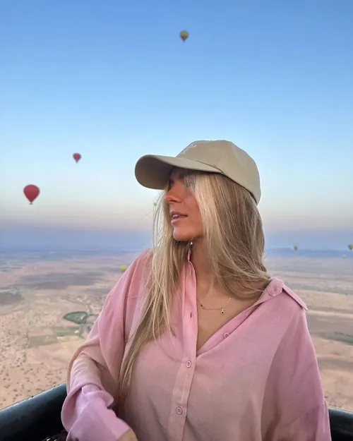 lies zhara in luchtballon