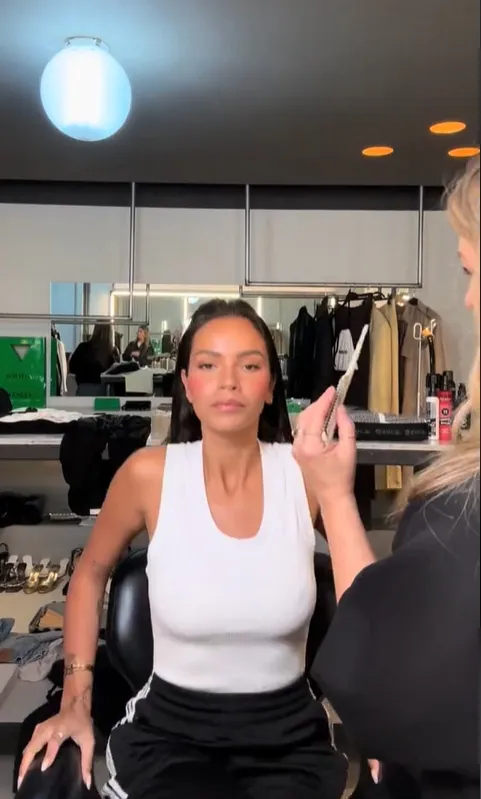 monica geuze heeft het koud en dat kan je goed zien