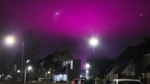 01 01 2023 paarse gloed 02