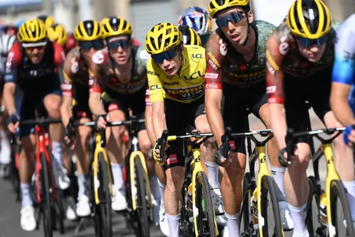 01 jumbo feliciteert team jumbo visma met overwinning tour de france 2022