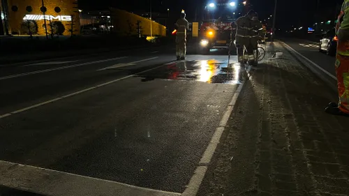 03 03 2022 reiniging wegdek erpseweg 03