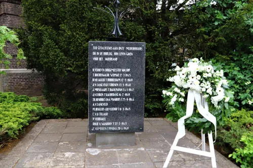 04 05 2020 kransleggingen erp gemeente meierijstad 02