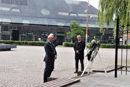 04 05 2020 kransleggingen schijndel gemeente meierijstad 02
