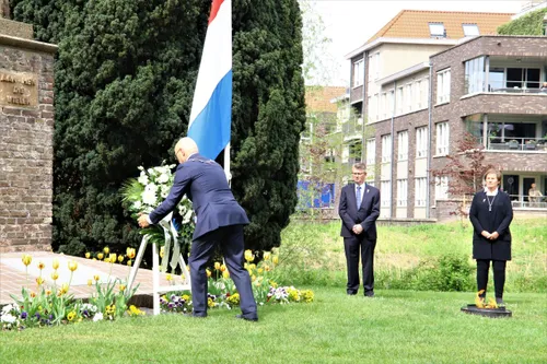 04 05 2020 kransleggingen sint oedenrode gemeente meierijstad 01