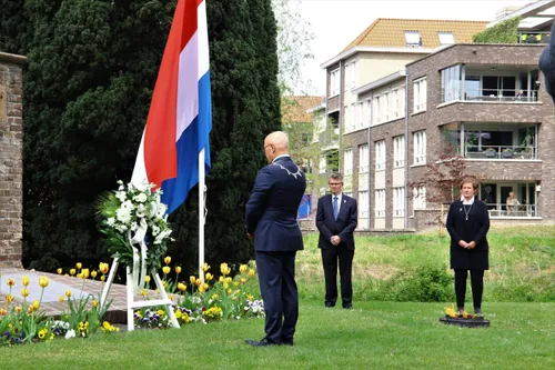 04 05 2020 kransleggingen sint oedenrode gemeente meierijstad 02