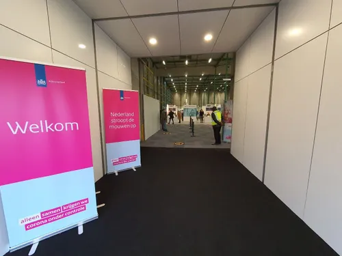 06 01 2021 eerste vaccinatie in veghel 5