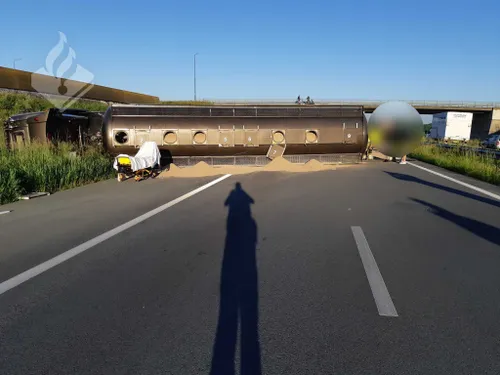 08 06 2021 ongeval a50 politie twitter