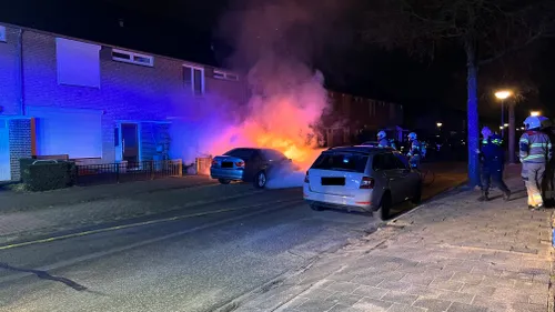 10 02 2022 autobrand wolgastraat 01