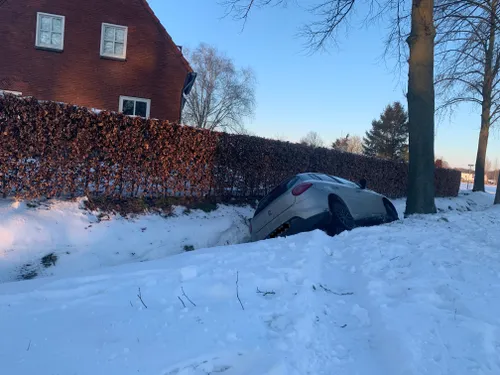 12 02 2021 auto in sloot keur schijndel 04