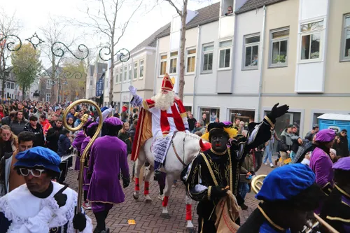 14 11 2021 intocht sinterklaas in veghel 13