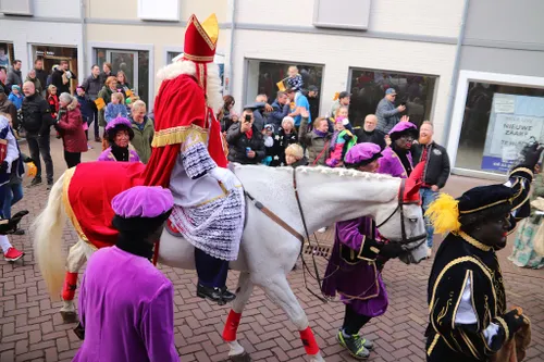 14 11 2021 intocht sinterklaas in veghel 26