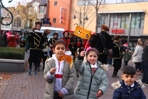 14 11 2021 intocht sinterklaas in veghel 28