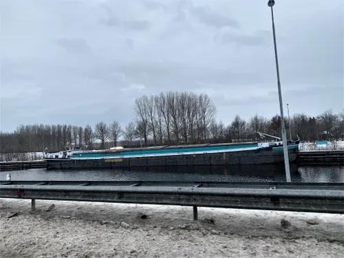 15 02 2021 schip in problemen 03