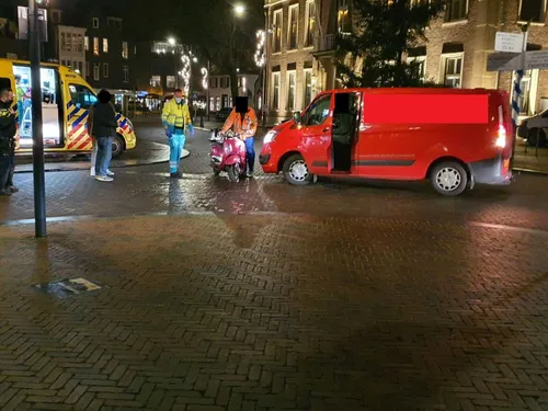 15 12 2020 scooterrijder aangereden markt veghel 05