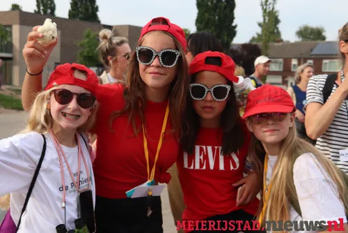 16 06 2022 3e dag avondvierdaagse 19