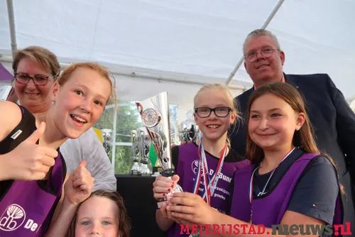 17 06 2022 avondvierdaagse defile 30