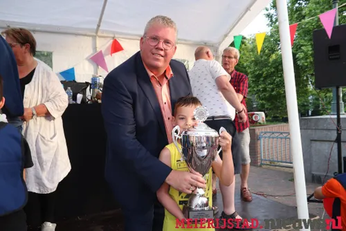 17 06 2022 avondvierdaagse defile 37