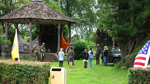 2024 06 14 overdracht geronimo monument eerde 06