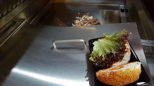 22815367 1695458440484454 2269280690928765179 n