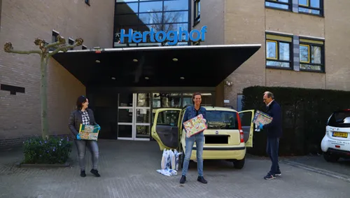 23 03 2020 puzzelactie jessica de jong 896x5041 915x518