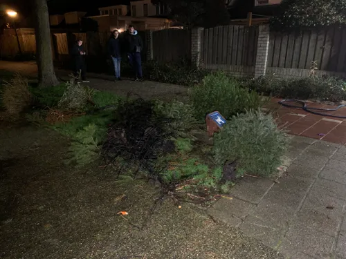 24 01 2021 kerstboombrandje 2