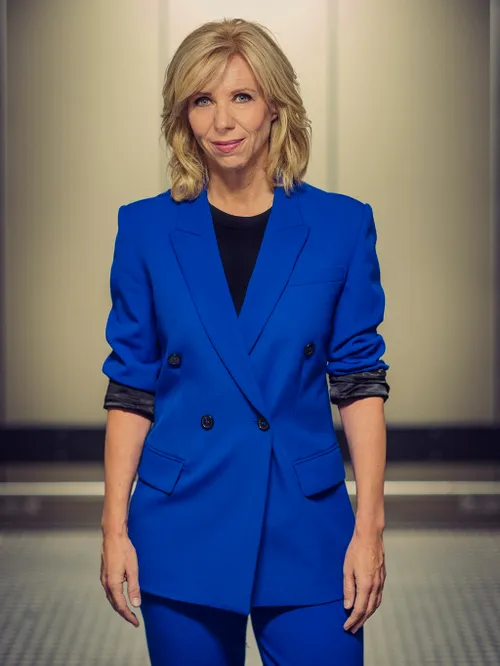 240117 claudia de breij wat als fototgraaf hans peter van velthoven verkleind