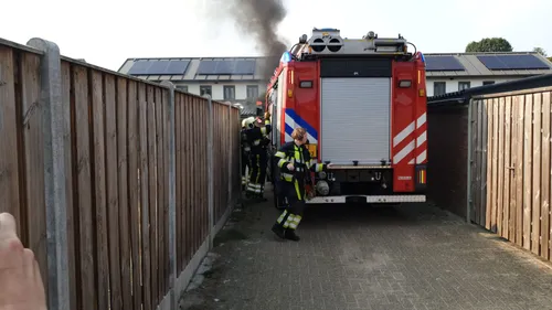 26 08 2019 brand bijgebouw chrysthenstraat 07