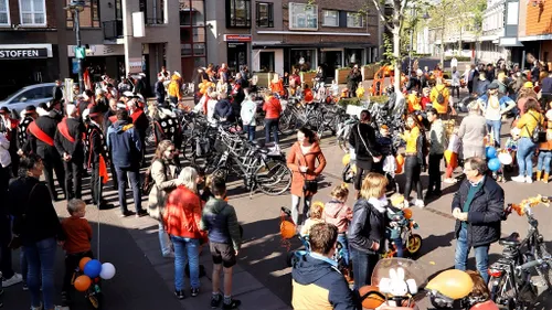 27 04 2022 versierde fietsen 01