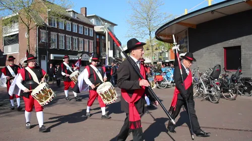 27 04 2022 versierde fietsen 10