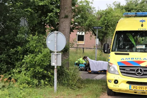 27 06 2021 wielrenner aangereden 02