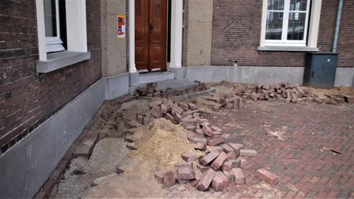 29 06 2020 reparatie verlichting oude raadhuis 03