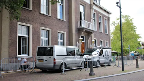 29 06 2020 reparatie verlichting oude raadhuis 04