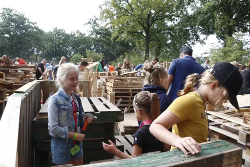 29 08 2022 veghel in hout 16